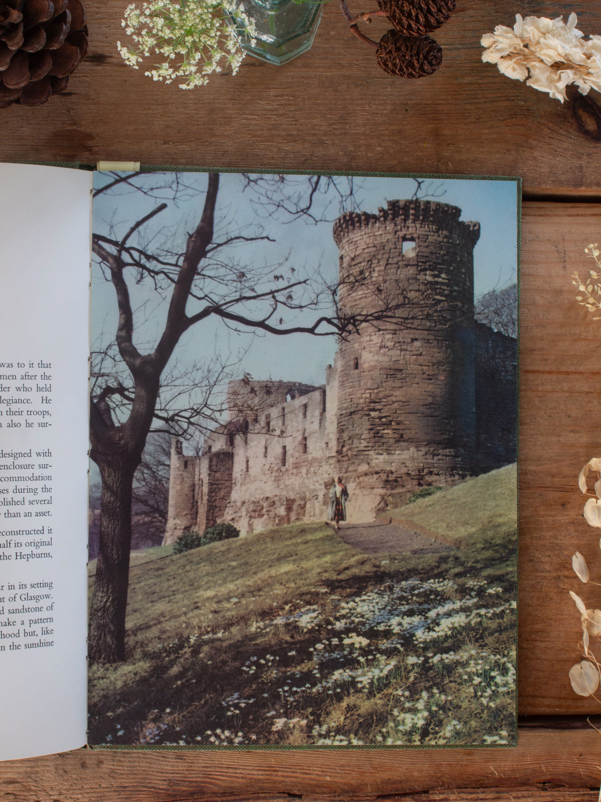 Vintage 1961 ‘Scotland: Land of Colour’ by George Scott-Moncrieff, First Edition