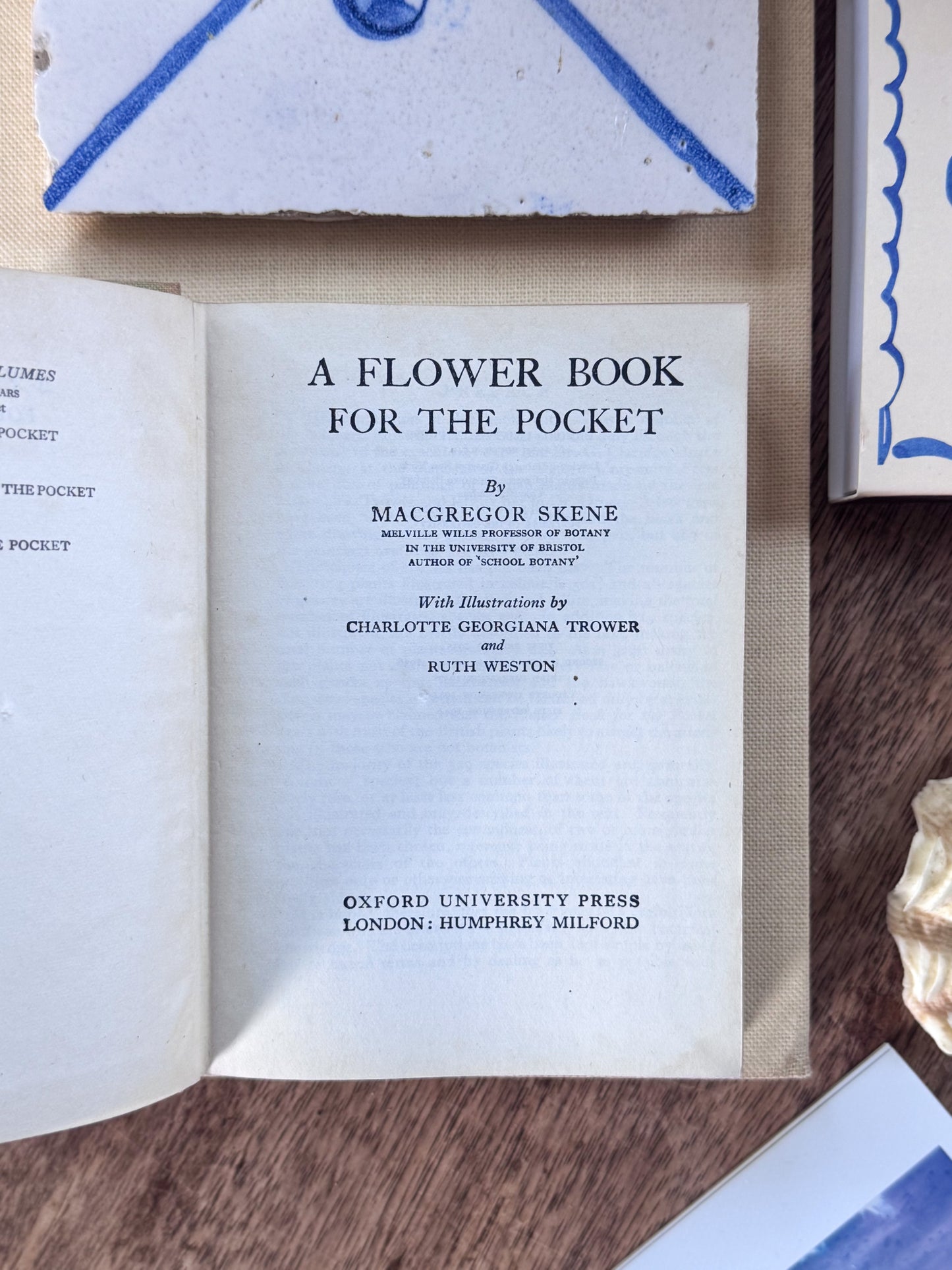 A Flower Book for the Pocket by Macgregor Skene, 1944
