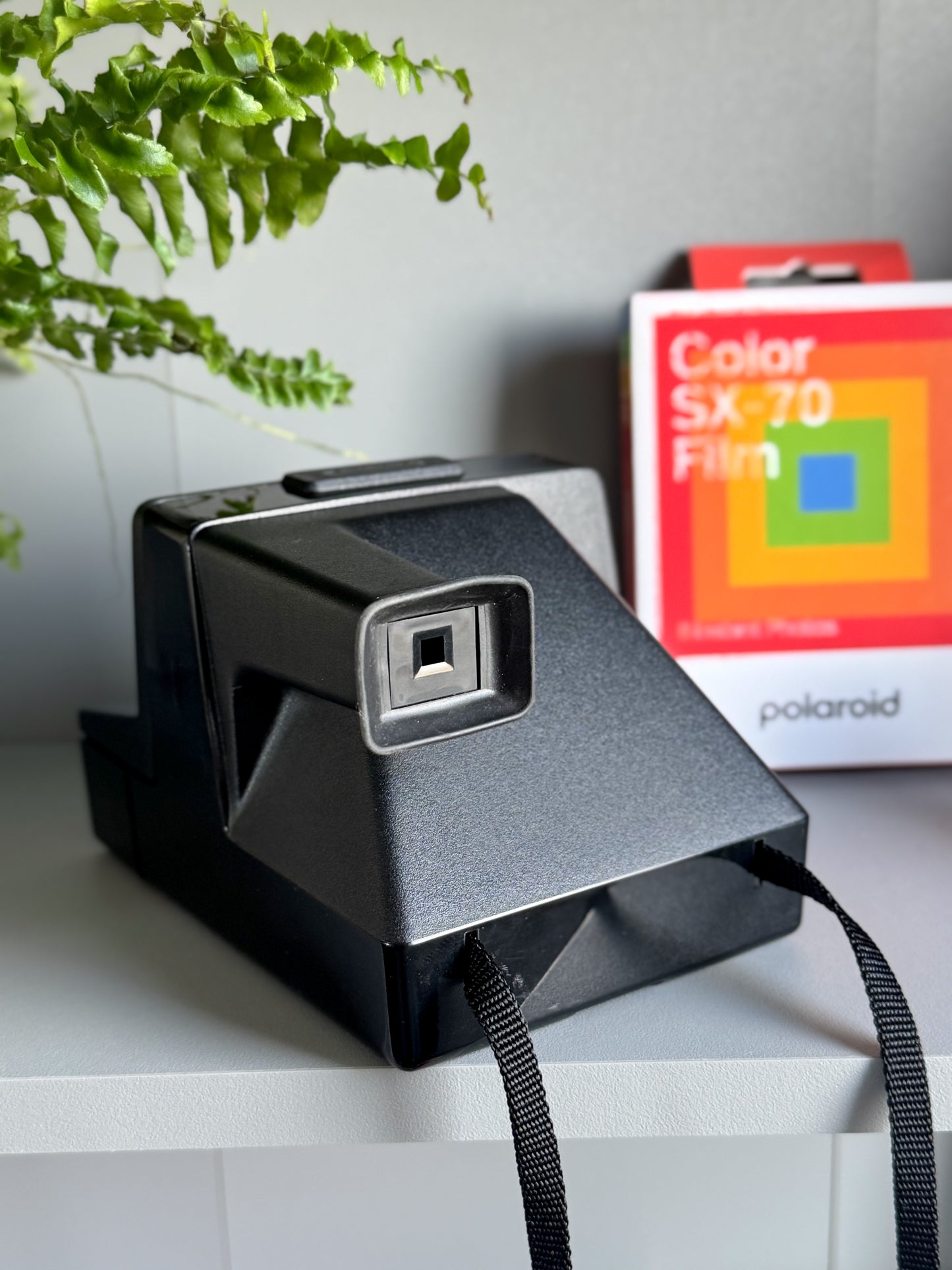 Vintage 1970s Polaroid SX-70 2000 Land Camera • Working & Fully Tested • Comes With Film