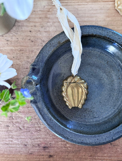 Antique Solid Brass ‘Roped’ Vesta Case