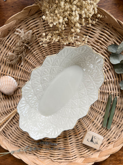 Lennox, U.S.A Scalloped Shell Detailed Ceramic Bowl