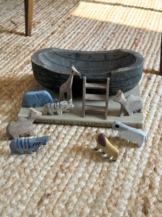 Vintage Folk Art Wooden Hand-Carved Noah’s Ark