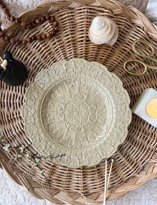 Antique Ridgway Neoclassical Drabware Plate, Raised Palmette & Grape Leaf Design, Scalloped Edge (c.1830)