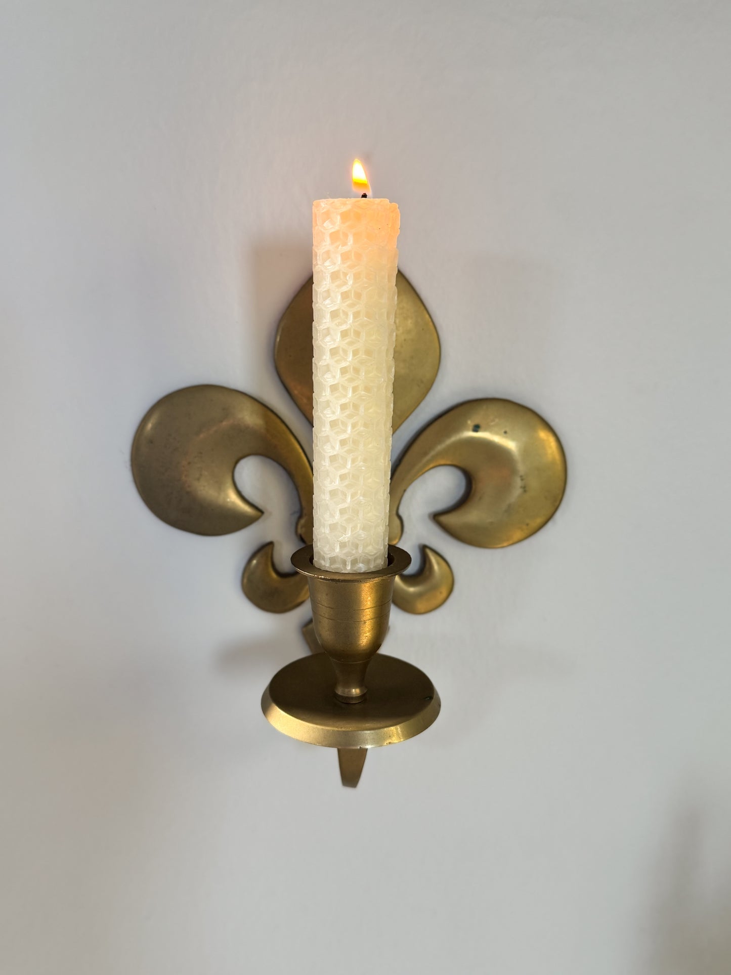Vintage Solid Brass Fleur-de-Lis Wall Sconce