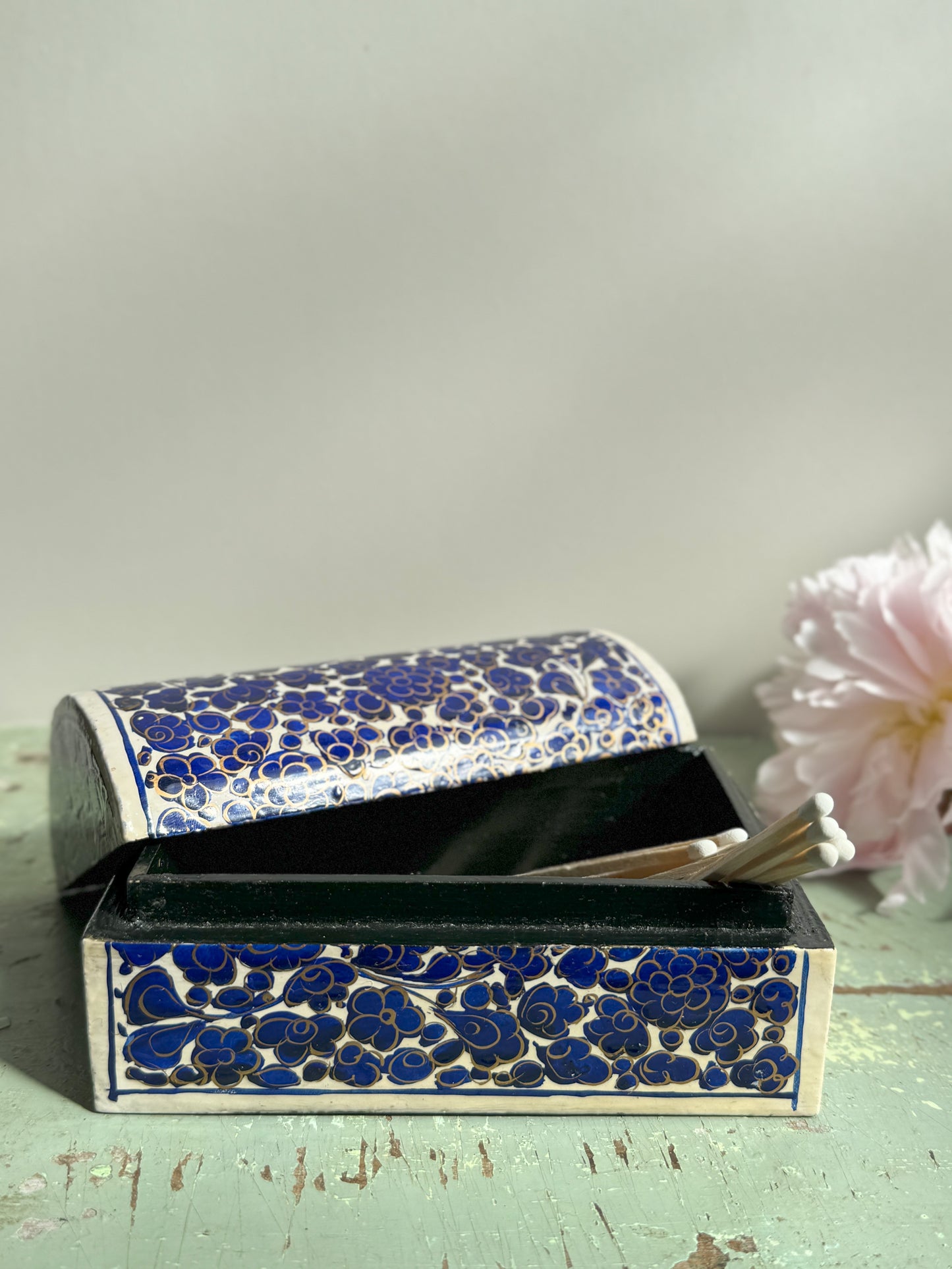 Vintage Indian Papier-Mâché Floral Trinket Box