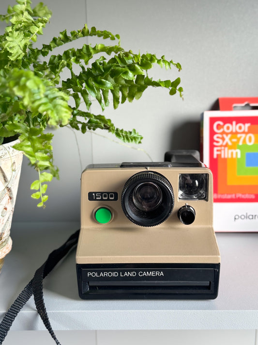 Vintage 1970s Polaroid SX-70 1500 Land Camera • Working & Fully Tested • Comes With Film