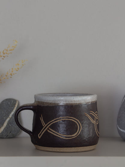 Vintage Studio Pottery ‘Sailor’s Knots’ Mug