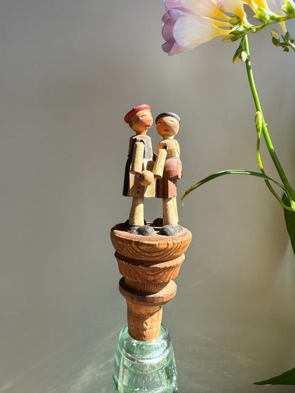 Vintage Hand-Carved ‘Drunk Couple’ Bottle Stopper