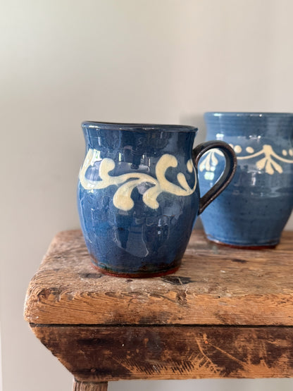 Set of 4 Vintage Studio Pottery Slipware Mugs — Blue & Cream Terracotta