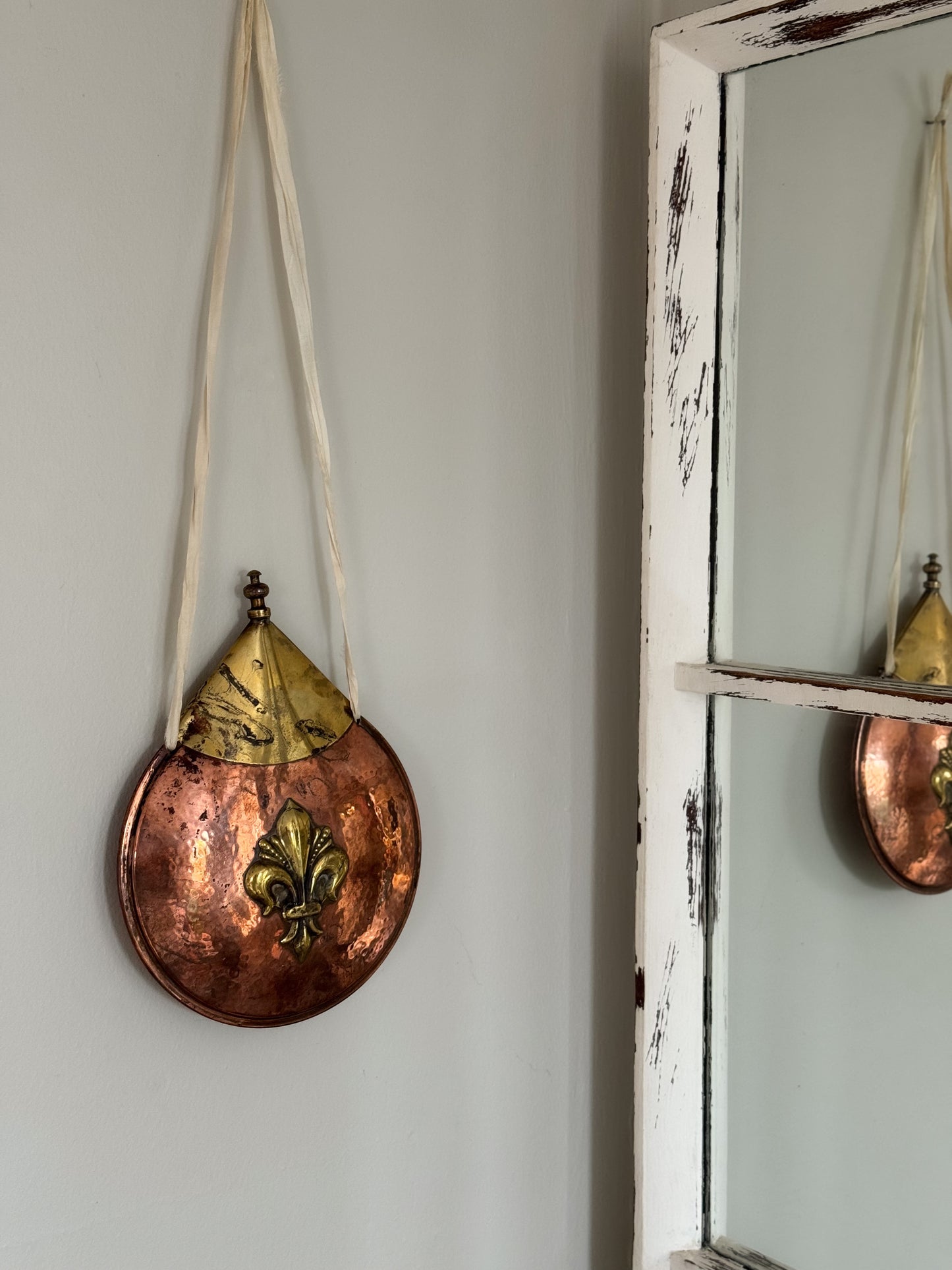 Antique Handmade Hammered Copper Fleur-de-Lis Powder Flask (Decorative Only)