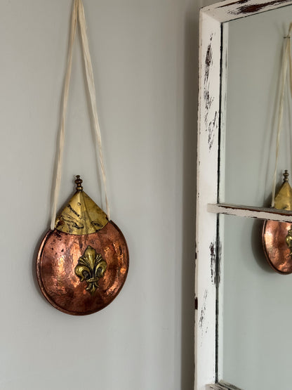 Antique Handmade Hammered Copper Fleur-de-Lis Powder Flask (Decorative Only)