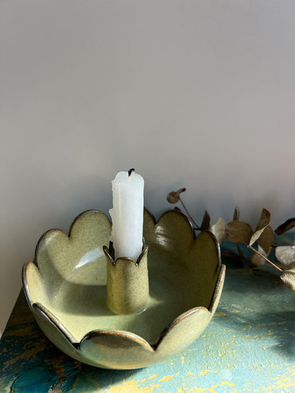 Jersey Pottery Green Scalloped Ceramic Candle-Holder
