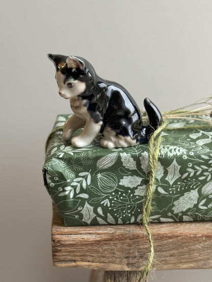 Vintage Miniature Porcelain Cat Sculpture