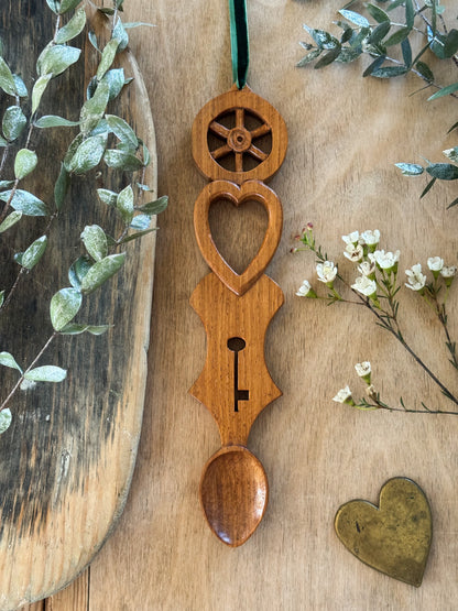 Vintage Hand-Carved Welsh Love Spoon ‘Key to my Heart’ - by Elwyn Hughes, Conway, North Wales