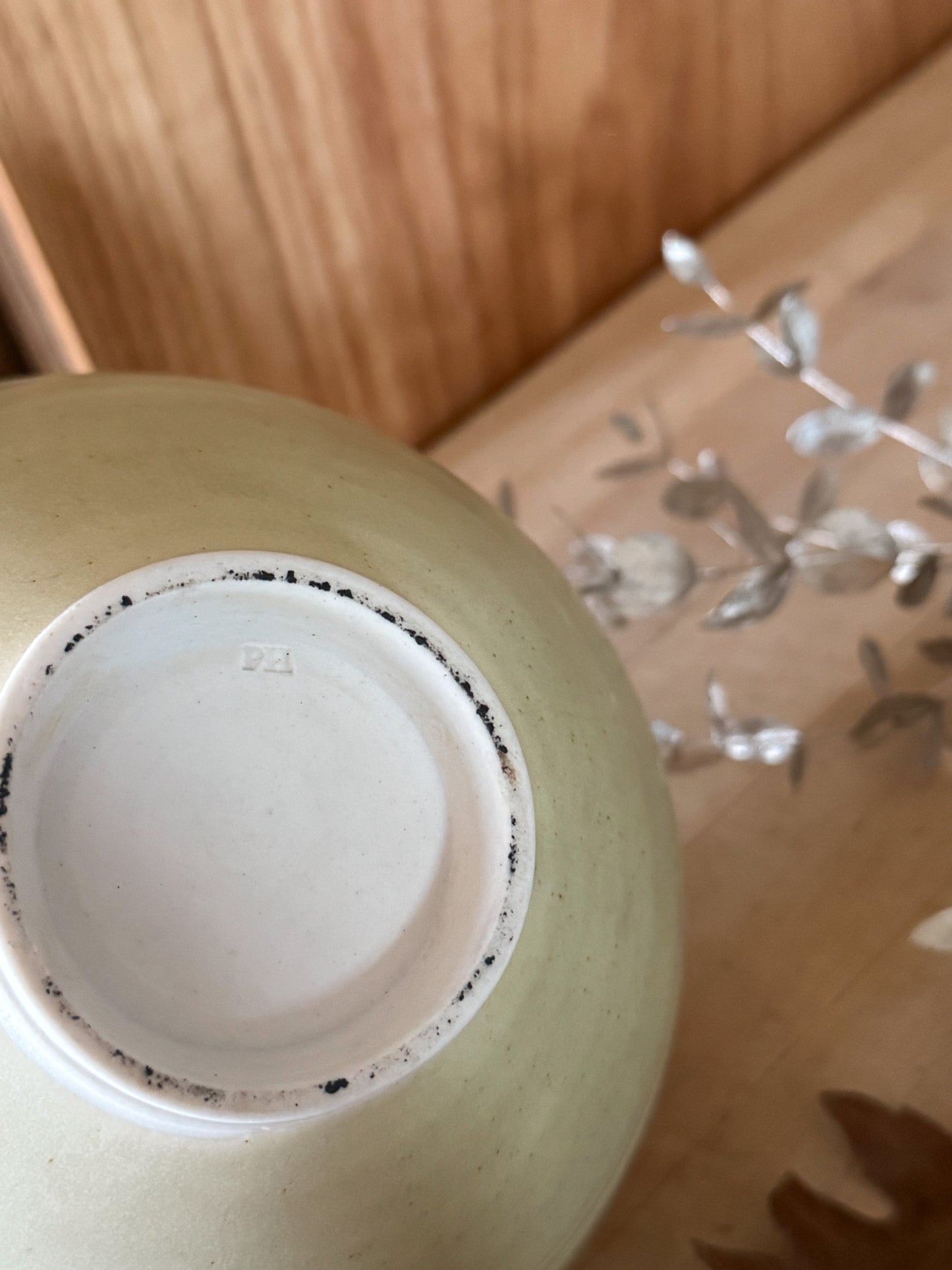 Studio Pottery ‘Two Little Birds’ Bowl by Patricia Higginbotham