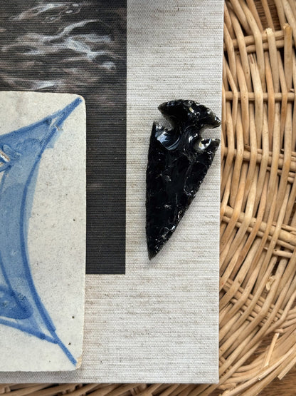 Hand-Carved Obsidian Arrowhead (Small)