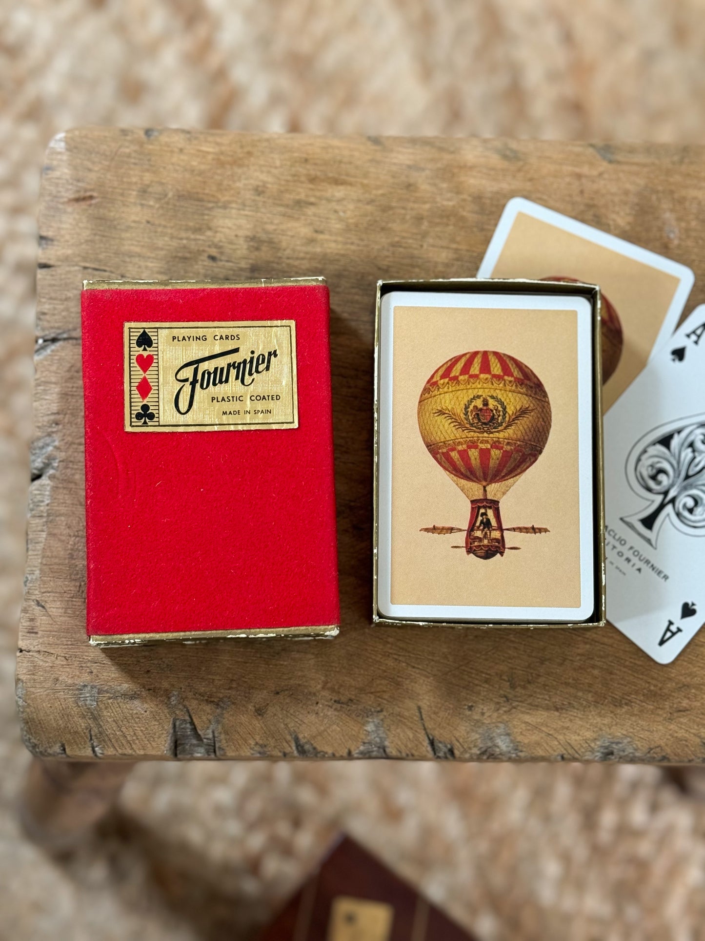 Vintage Fournier Vitoria Plastic Coated Playing Cards • Made in Spain