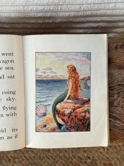 Antique 1920s E.P.C Large Type Infant Reader, Educational Publishing Company Ltd.