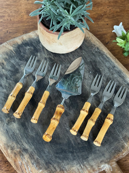 Midcentury Bamboo Handled Cake Serving Set