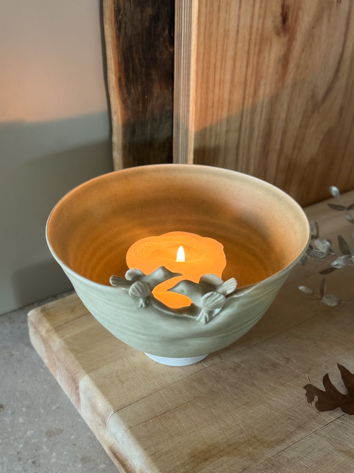 Studio Pottery ‘Two Little Birds’ Bowl by Patricia Higginbotham