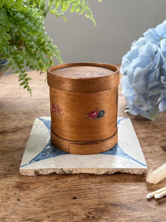 Antique Victorian Hand-Painted Folk Art Bentwood Box