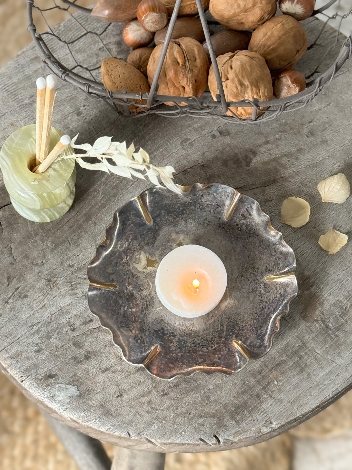 Aged Brass Ruffled Edge Floral Detail Trinket Dish