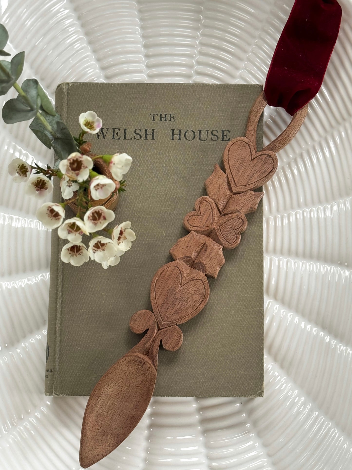 Eternal Love • Cariad Tragwyddol - Vintage Hand-Carved Welsh Love Spoon