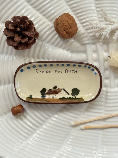 Vintage Watcombe Pottery ‘Cymru Am Byth’ Slipware Trinket Dish