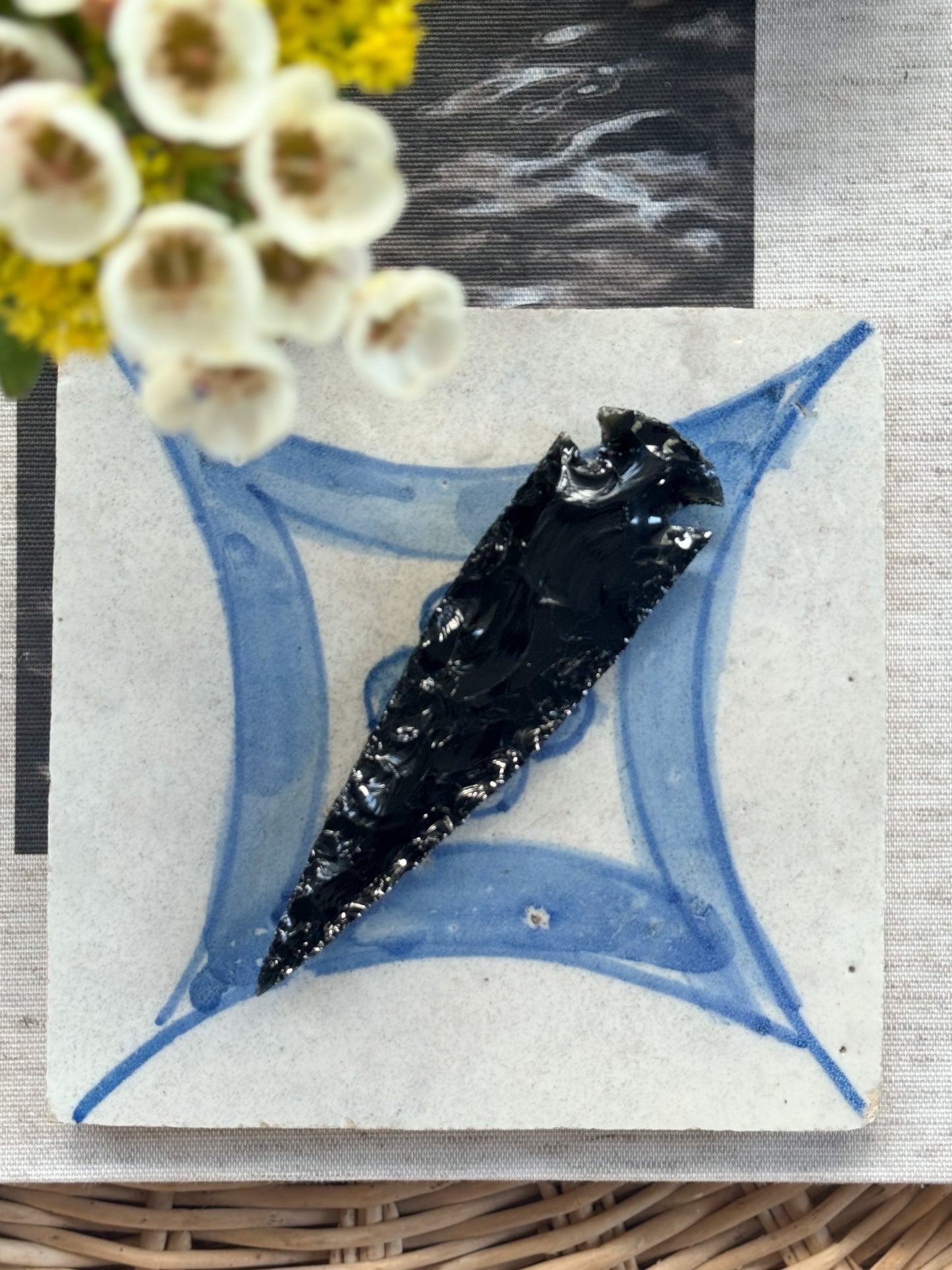 Hand-Carved Obsidian Arrowhead (Medium)