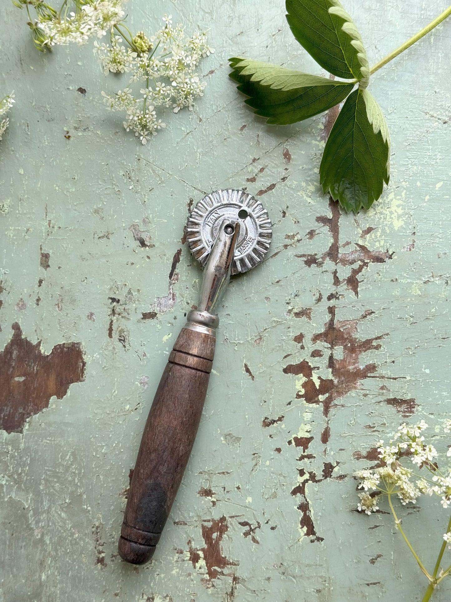 Vintage Italian Fluted Pastry Wheel