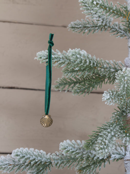 Vintage Brass Scalloped Shell Tree Decorations • Set of 5