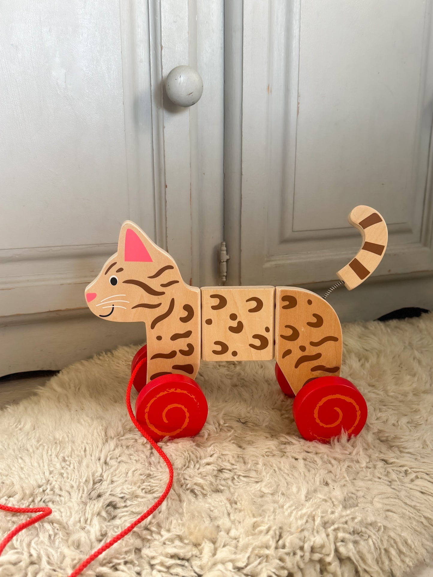Vintage 1990s Wooden Pull-Along Cat Toy