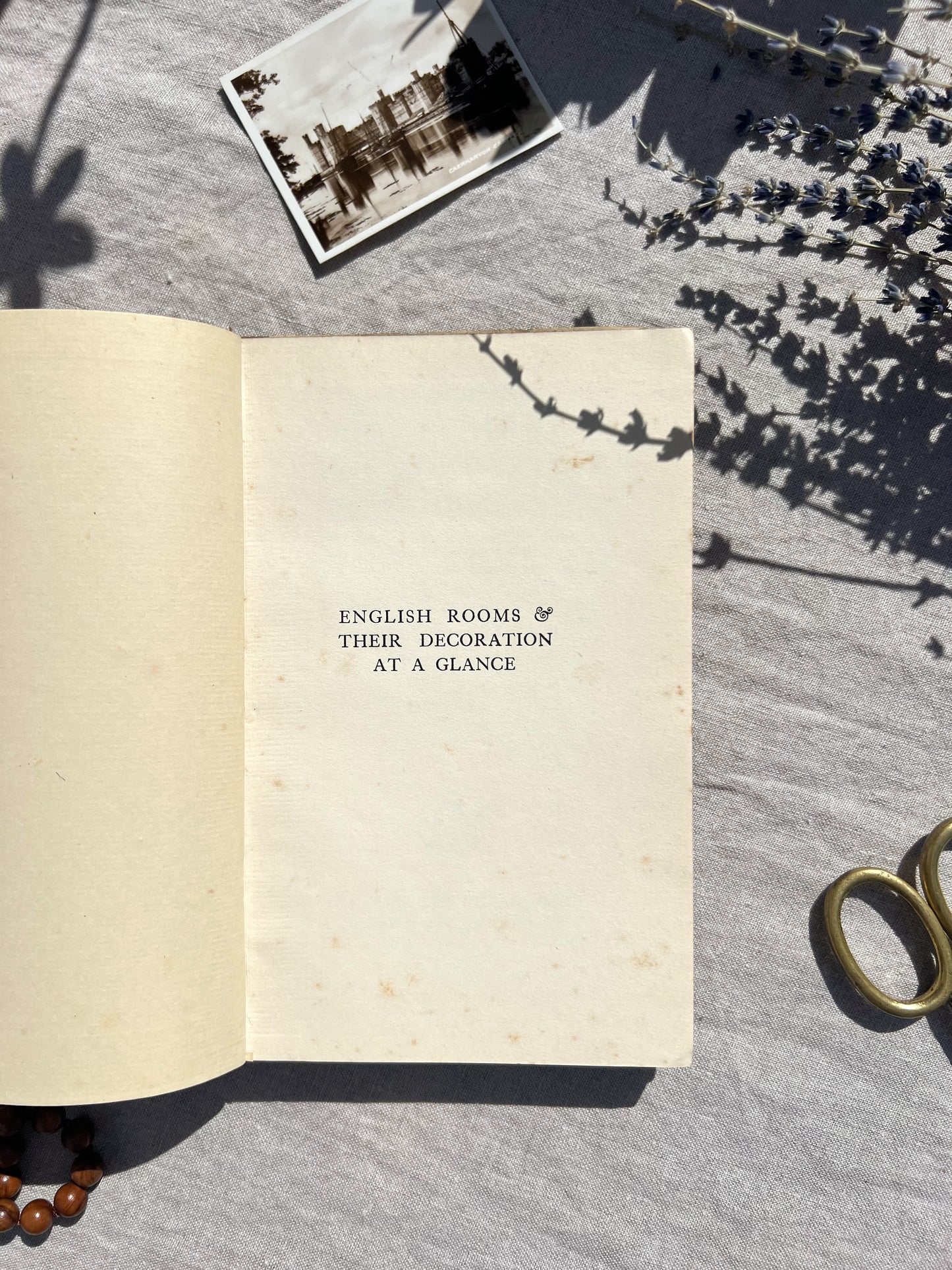 English Rooms & Their Decoration at a Glance, Charles H.Hayward, Volume I & II