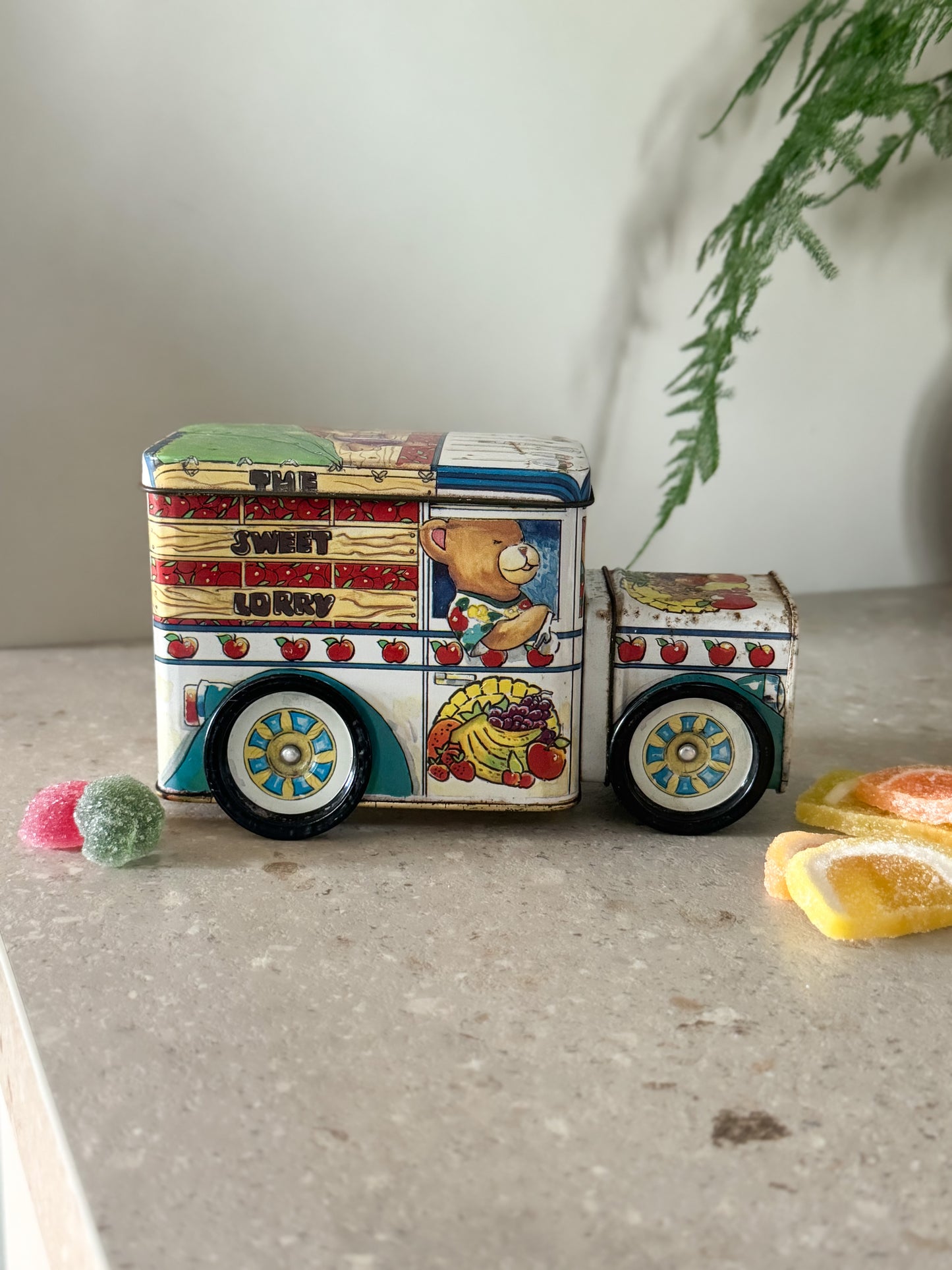 Vintage ‘The Sweet Lorry’ Tin