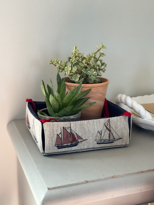 Vintage Fabric Folding Storage Box – Sailing Ships