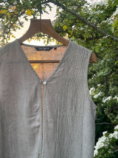 Vintage Late 1990s French Connection Linen-Blend Embroidered Top – Size L