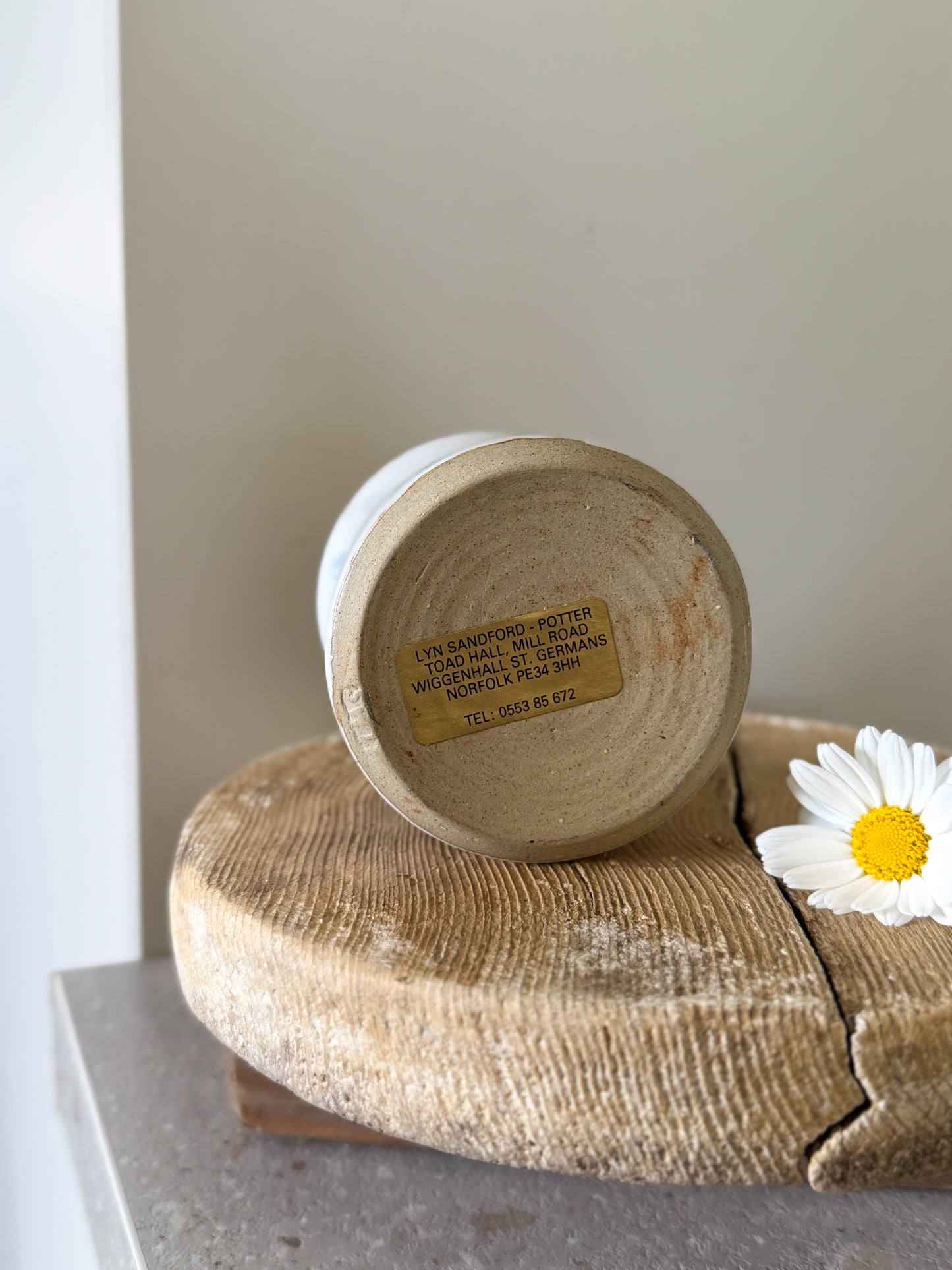 Handmade Studio Pottery Pen Pot – Lyn Sandford, Norfolk